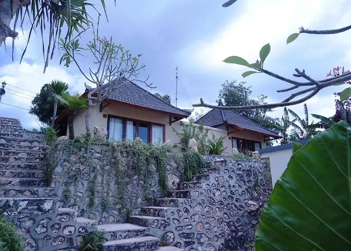 Cliff 3*